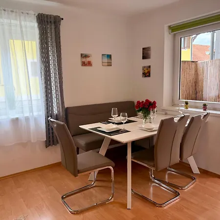 Mchome Self Check-In Grosses Apartment Mit Terrasse, Carport Eg D01 In Dobl Bei Graz * Dietersdorf